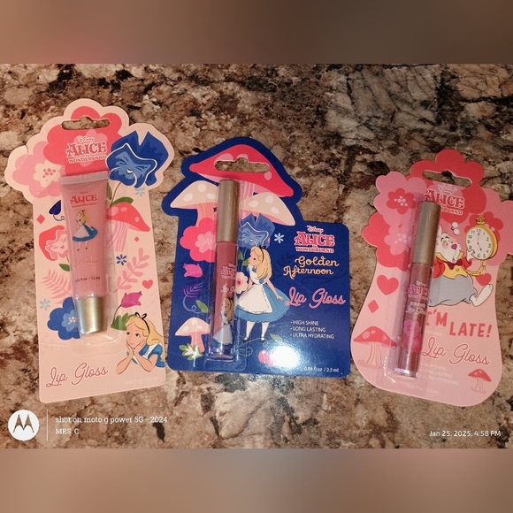 Disney Alice in Wonderland Girls Makeup.New - Picture 1 of 4